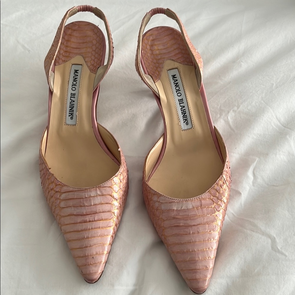 Manolo Blahnik Pink  snakeskin Slingback Heels